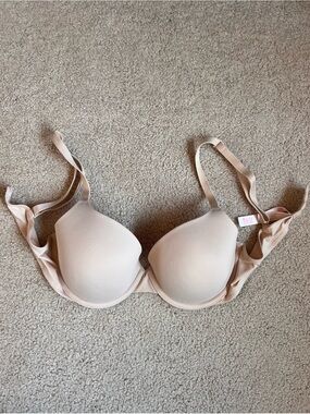Victoria Secret T-Shirt Bra